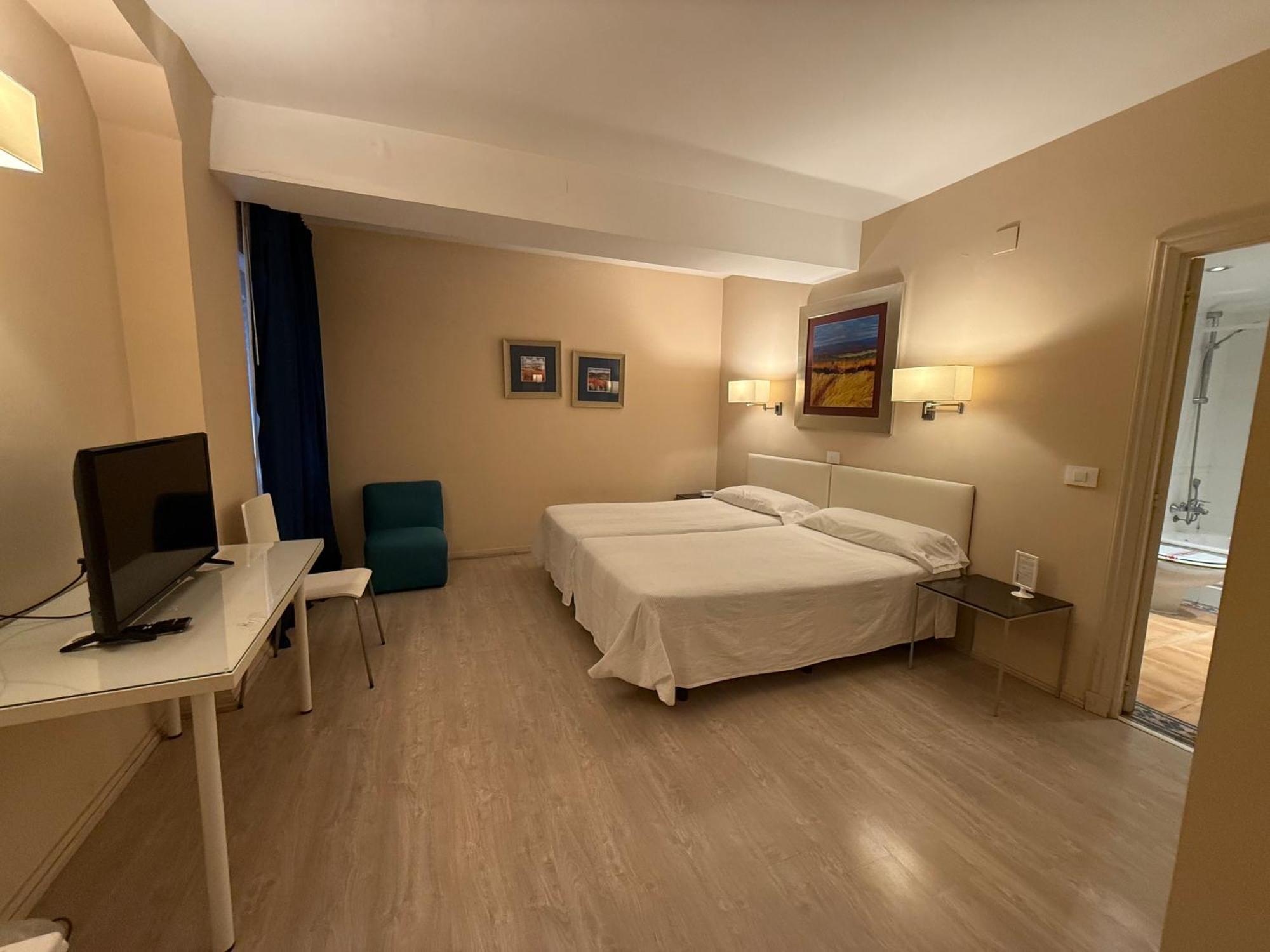 Hotel Virrey Arnedo Exterior photo