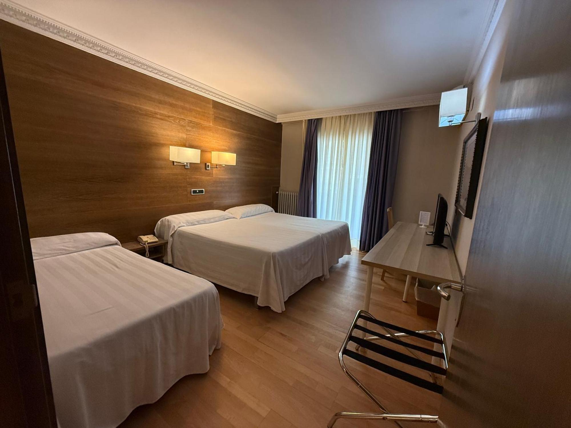 Hotel Virrey Arnedo Exterior photo